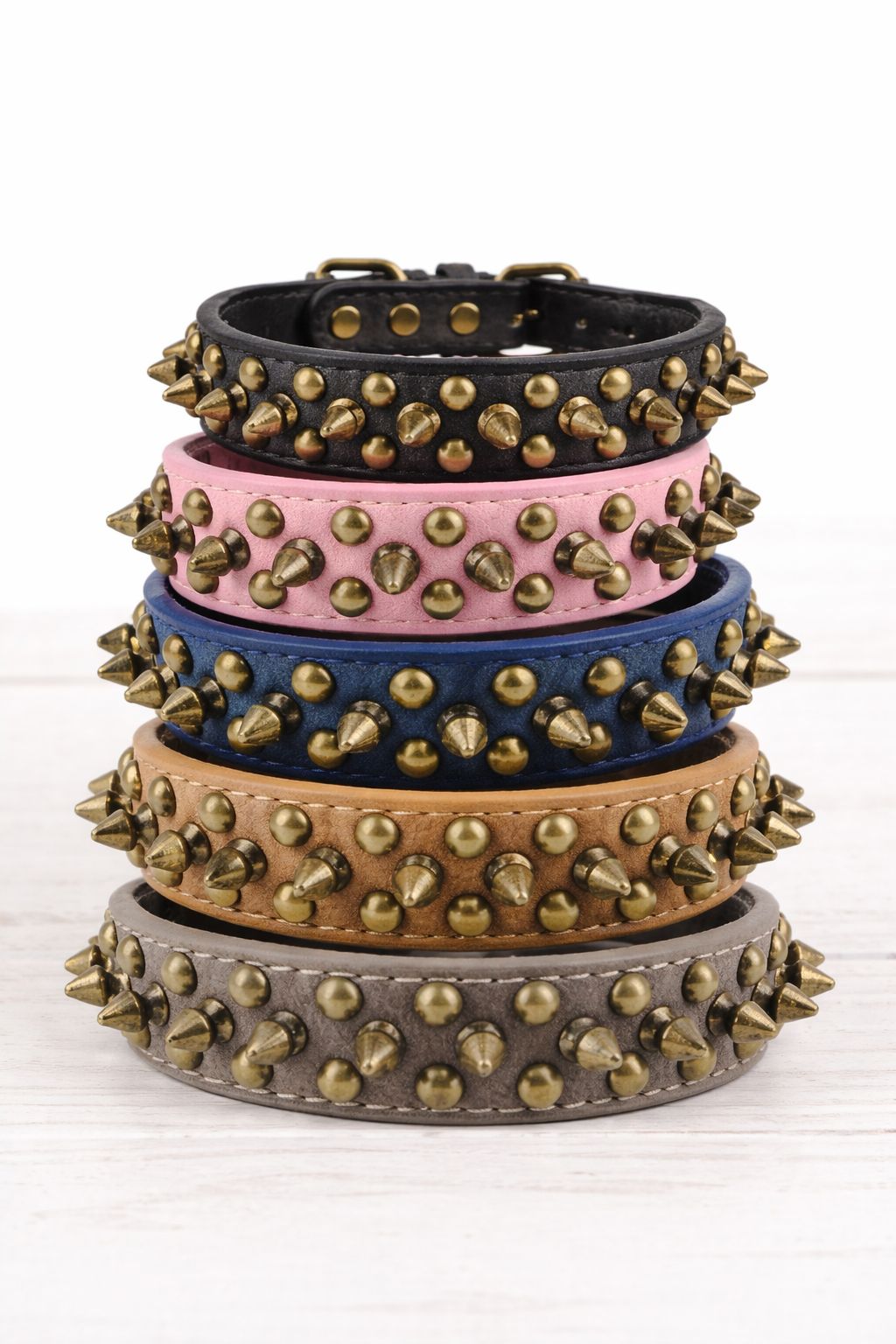 Halsband Studs | Premium